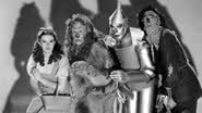 Assédio, fantasias perigosas e muitos outros casos que assombraram o set de filmagens - Crédito: Wikimedia Commons