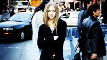 Avril Lavigne em sua primeira era, "Let Go" - Divulgação