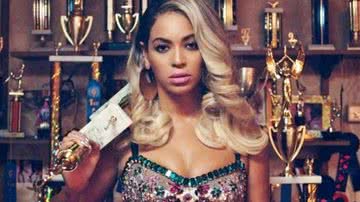Beyoncé no videoclipe de "Pretty Hurts" - Divulgação
