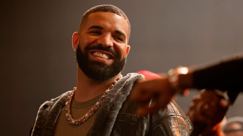 Drake surpreende ao mostrar coleção com centenas de sutiãs de fãs - Getty Images