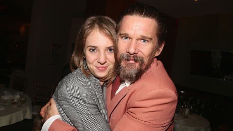 Ethan Hawke revela como foi dirigir a filha, Maya, em cenas de sexo: "Confortável" - Getty Images