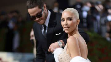 Internauta nota photoshop em foto de Kim Kardashian no vestido de Marilyn Monroe - Getty Images