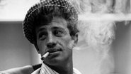 Jean-Paul Belmondo em Acossado, clássico da Nouvelle Vague de Jean-Luc Godard - Reprodução