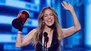 Jennifer Lopez faz emocionante lavagem de roupa suja no MTV Awards - Getty Images
