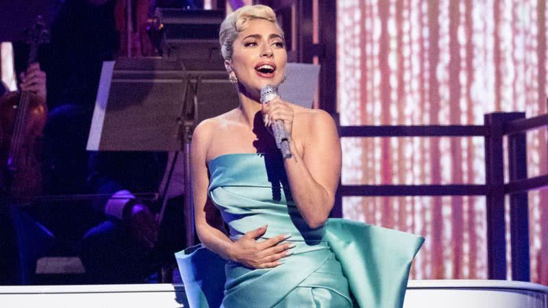 Lady Gaga em performance no Grammy 2022 - Getty Images
