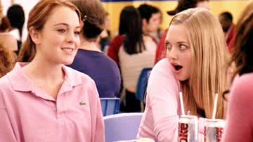 Lindsay Lohan e Amanda Seyfried se juntam para falar da sequência de Meninas Malvadas - Reprodução