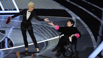 Liza Minnelli e Lady Gaga apresentam categoria de "Melhor Filme" no Oscar 2022 - Getty Images