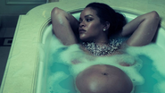 Rihanna revela seus desejos de grávida - Annie Leibovitz/ Vogue