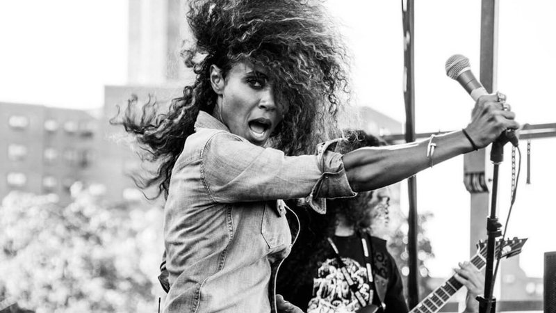 Passado roqueiro: Jada Pinkett Smith já foi vocalista de uma banda de metal! - Reprodução