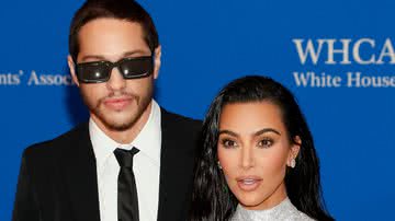 Pete Davidson é visto tomando conta do filho de Kim Kardashian e Kanye West - Getty Images