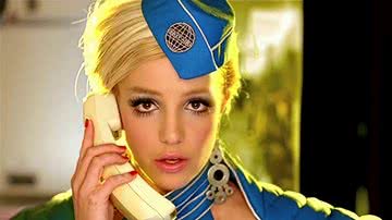 Britney Spears no clipe de "Toxic", lançado em 2003 - Reprodução/YouTube