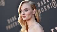 Sophie Turner faz pedido aos fãs após postar acidentalmente um vídeo da filha nas redes sociais - Axelle/Bauer-Griffin/FilmMagic/Getty Images