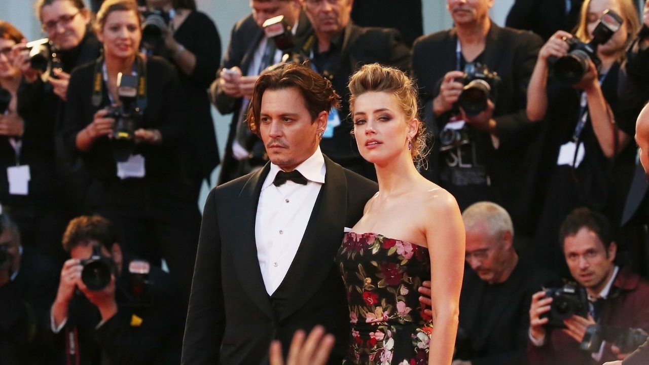 JOHNNY DEPP CONTA HISTÓRIA SOBRE AMBER HEARD