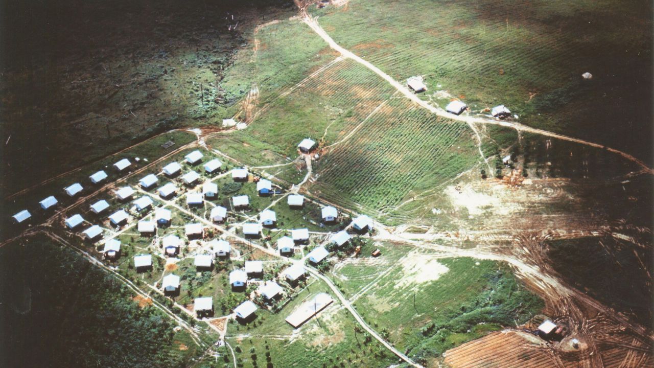 Massacre de Jonestown: Jim Jones e a seita que custou mais de 900 vidas
