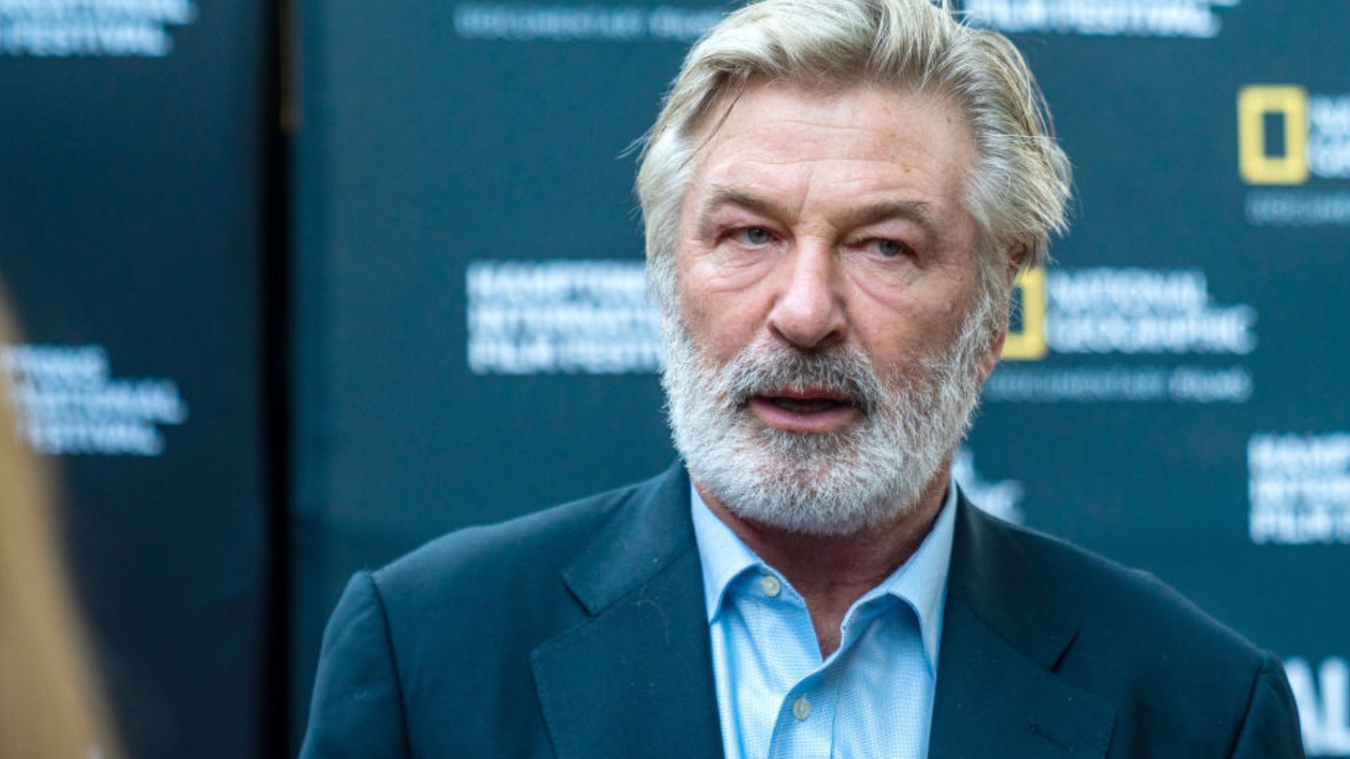 Alec Baldwin é oficialmente acusado de homicídio culposo; saiba mais