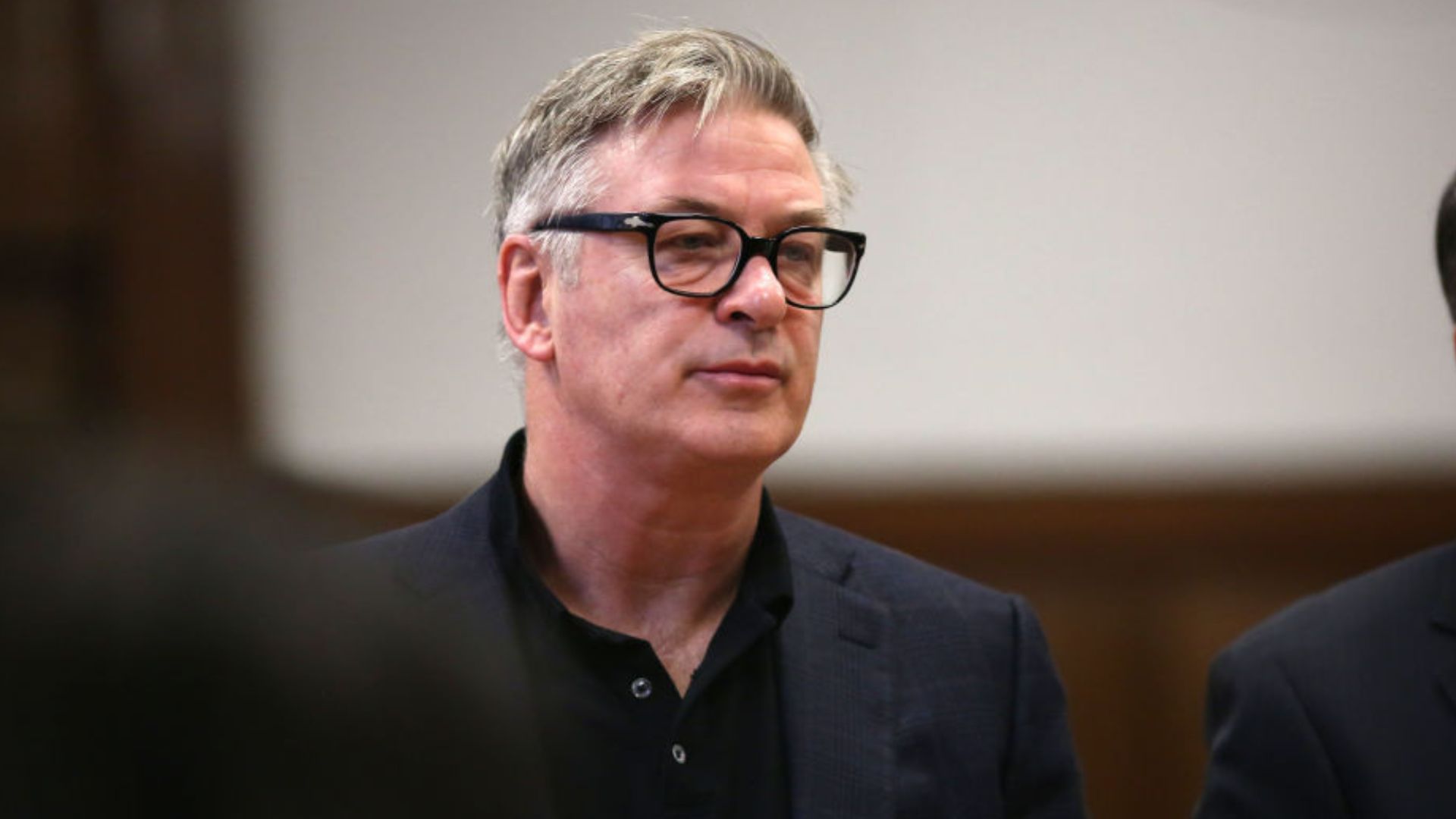 Alec Baldwin pode pegar até 5 anos de prisão após tragédia em Rust; entenda