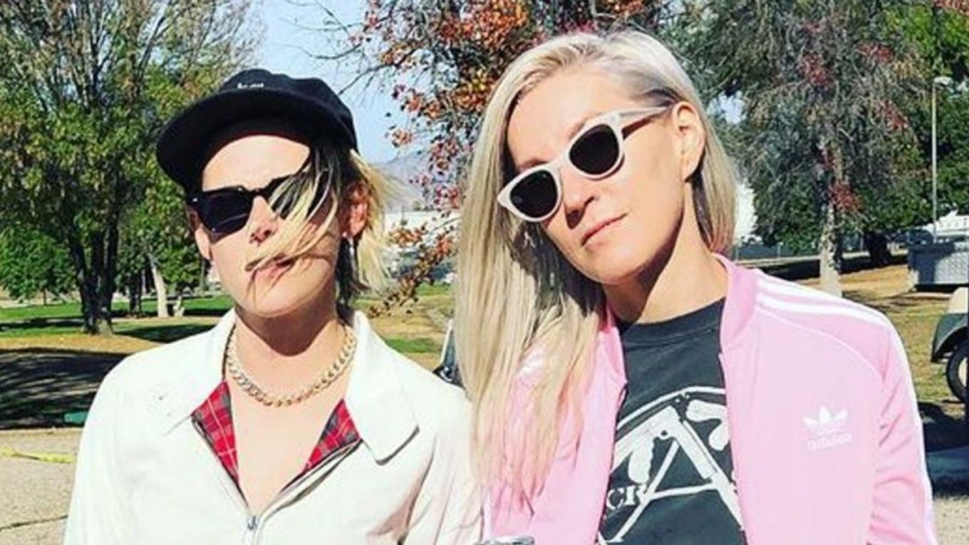 Alerta noivado! Kristen Stewart irá se casar com a roteirista Dylan Meyer