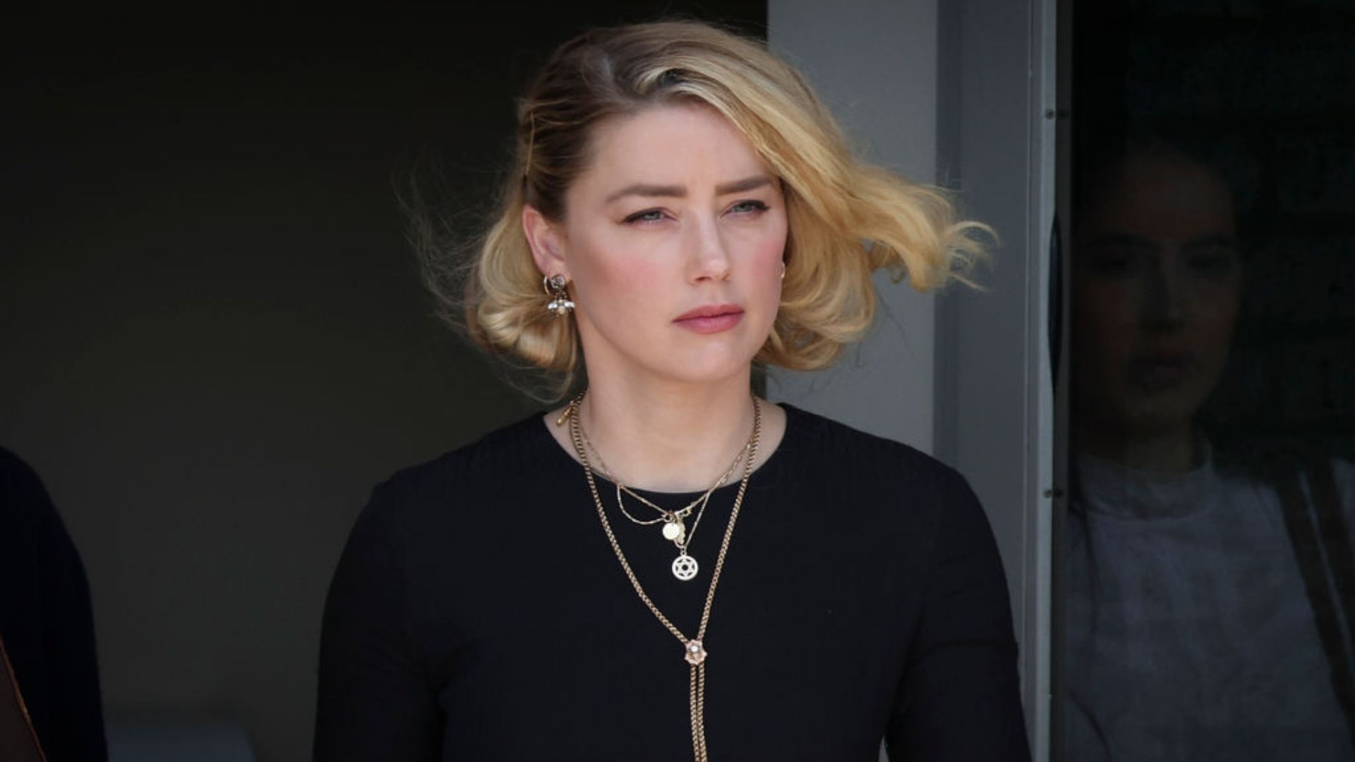 Amber Heard não desistiu e toma medida judicial surpreendente