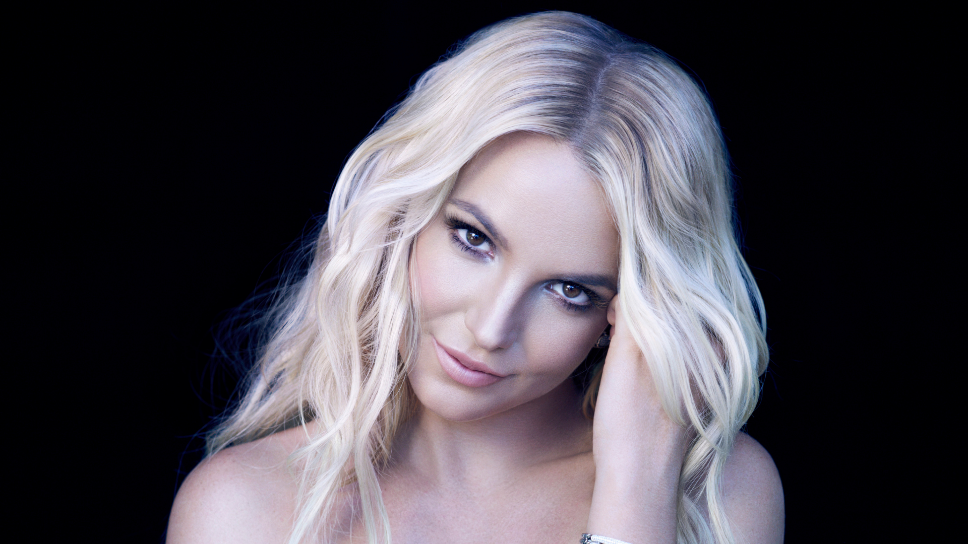 Após aborto, Britney Spears estaria se conectando com a música novamente
