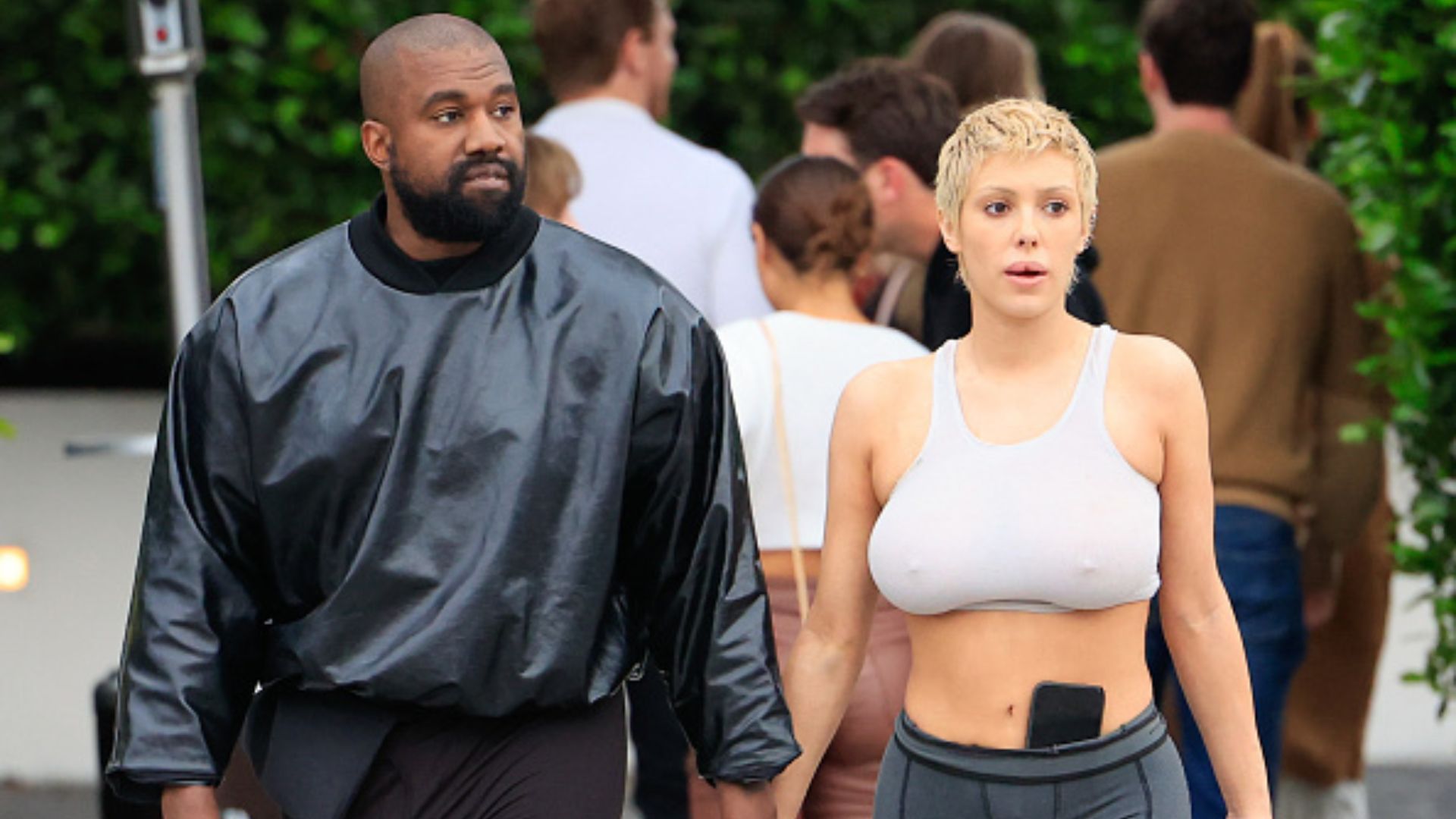 Após polêmicas, esposa de Kanye West se afasta de amigos preocupados: “Estão com inveja”