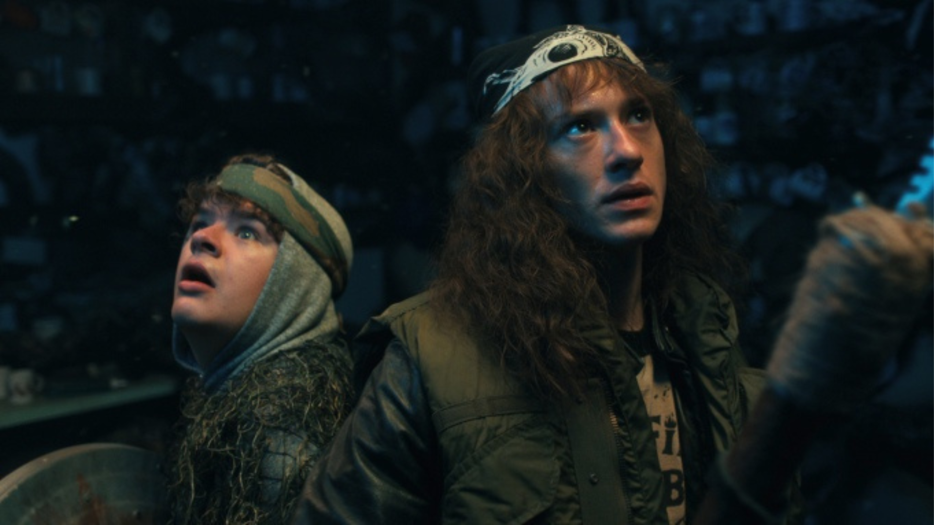 Astro de Stranger Things é detido em aeroporto… e liberado por motivo inusitado!