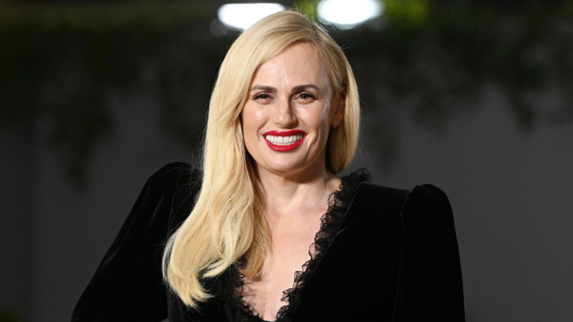 Atriz Rebel Wilson reage a acusações de gordofobia