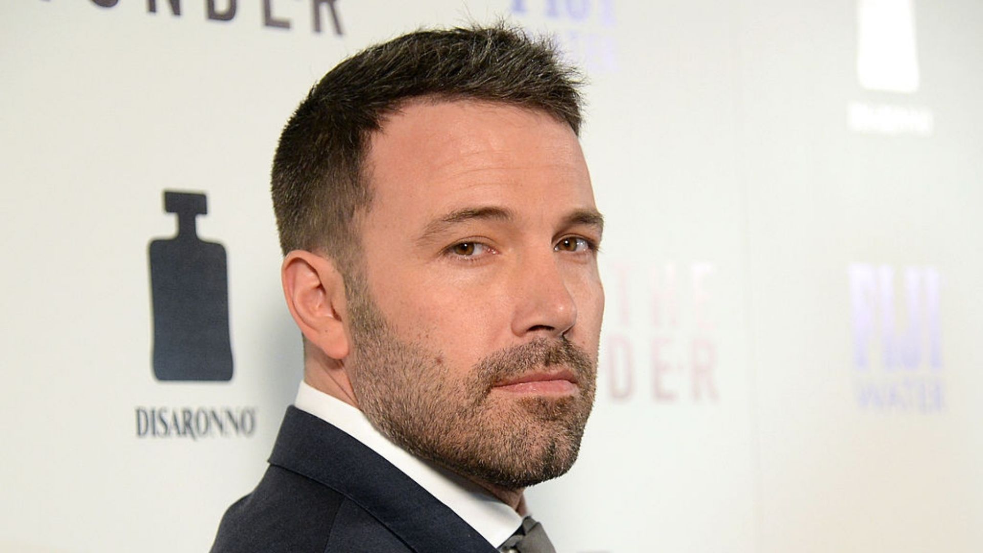 Ben Affleck se pronuncia sobre ter flertado com estrela de reality