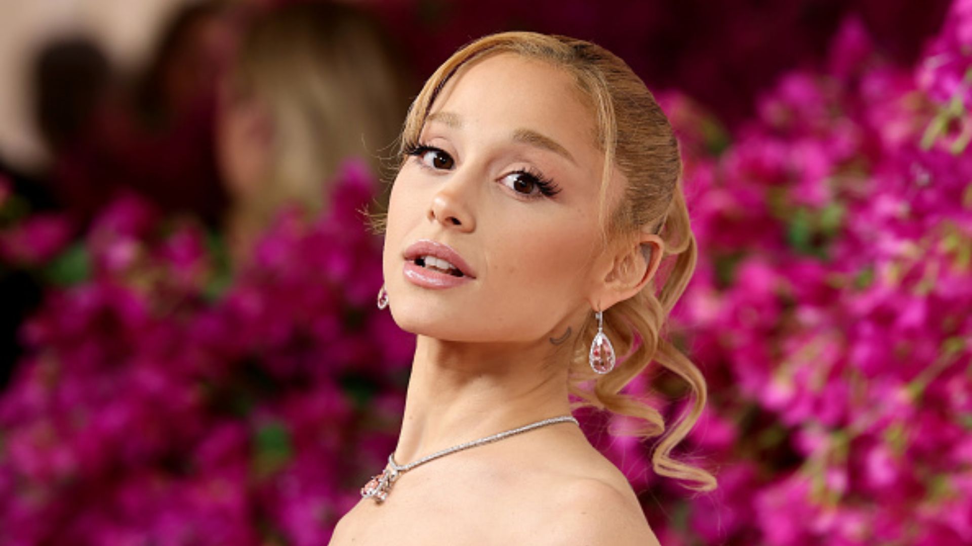 Os filmes favoritos de Ariana Grande – e onde assistir!