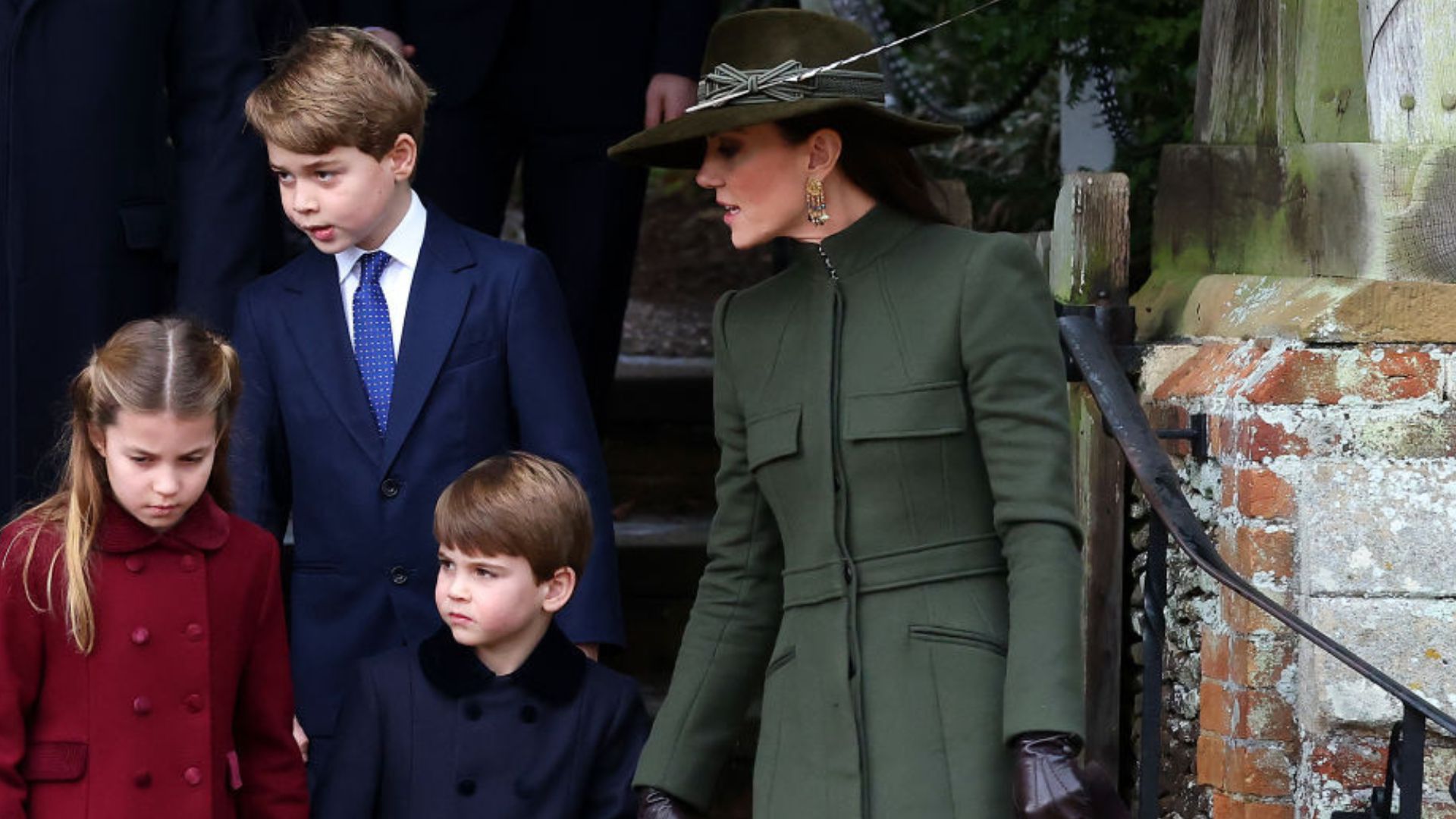 Comportamento inusitado do Príncipe Louis volta aos holofotes durante Natal