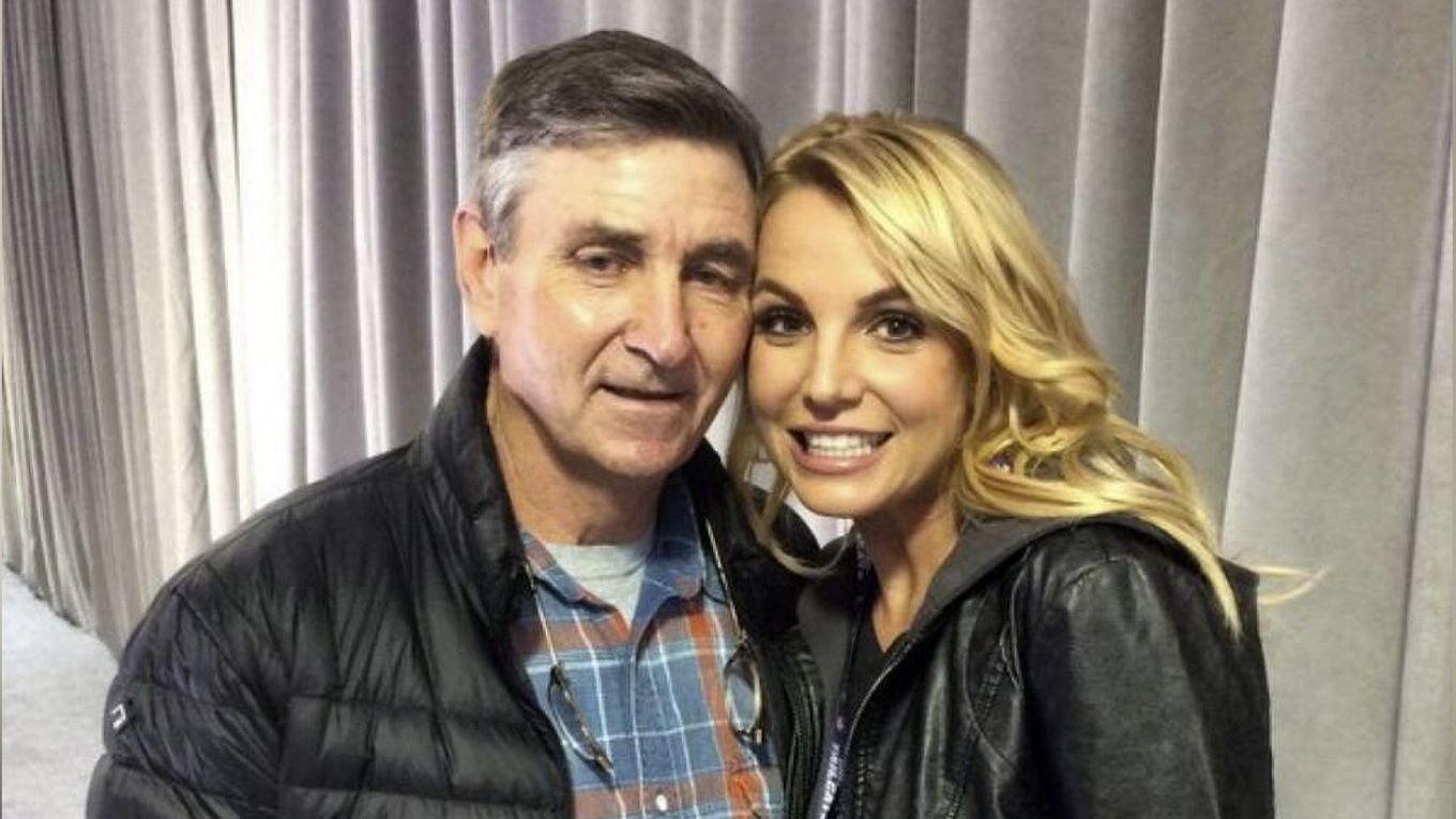 Após derrota no caso da tutela, Jamie Spears perde equipe de advogados e busca nova representação legal