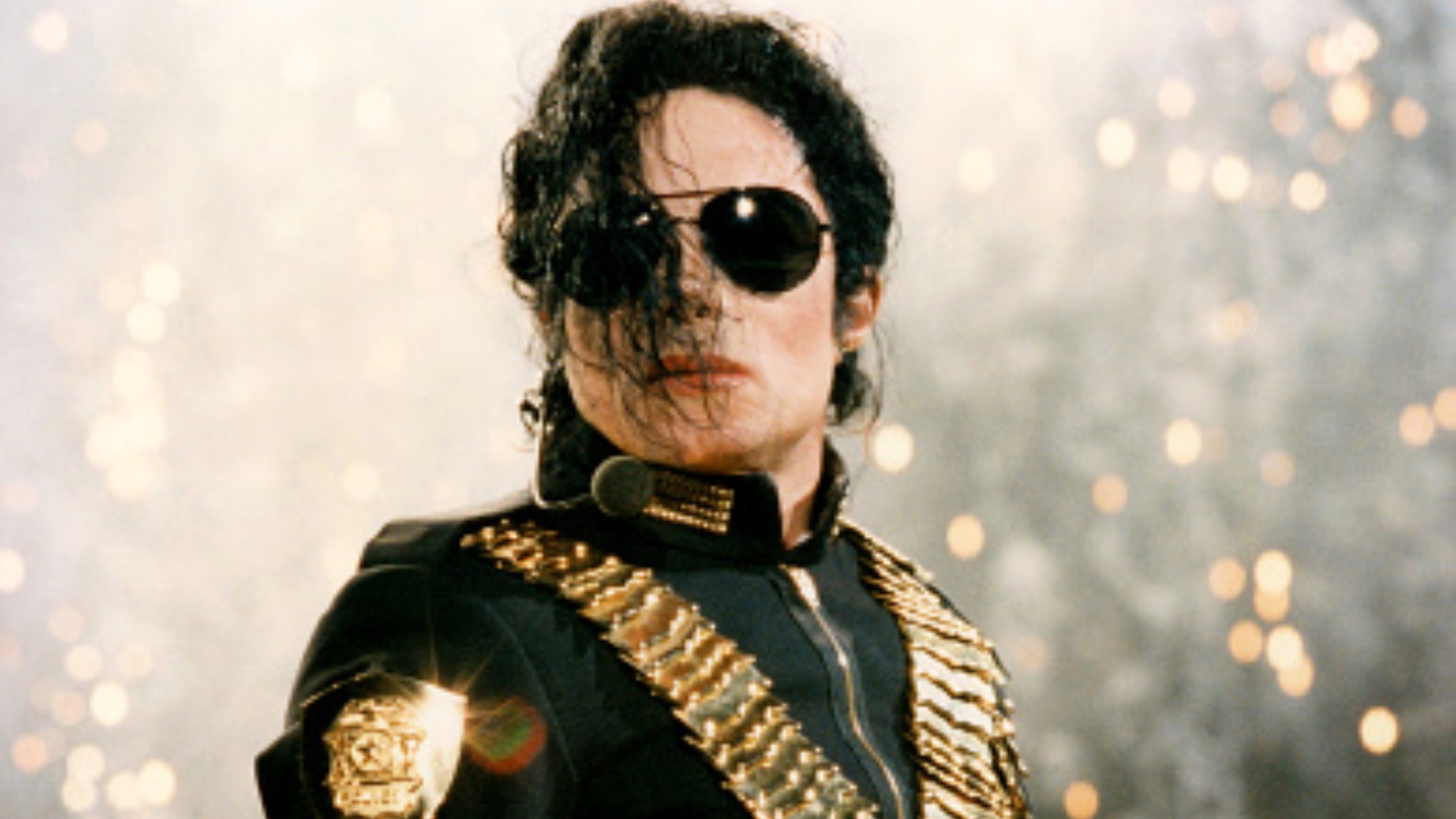 Diretor de Leaving Neverland detona cinebiografia de Michael Jackson