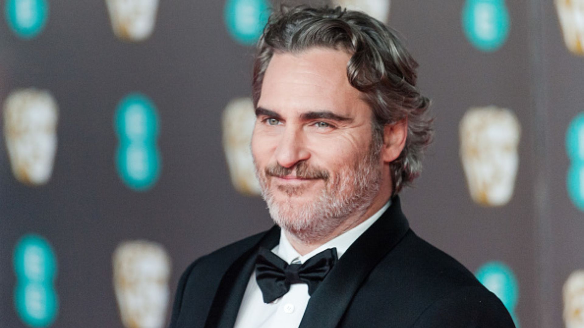 Diretor entrega detalhes de novo projeto com Joaquin Phoenix: “Componente sexual bem forte”