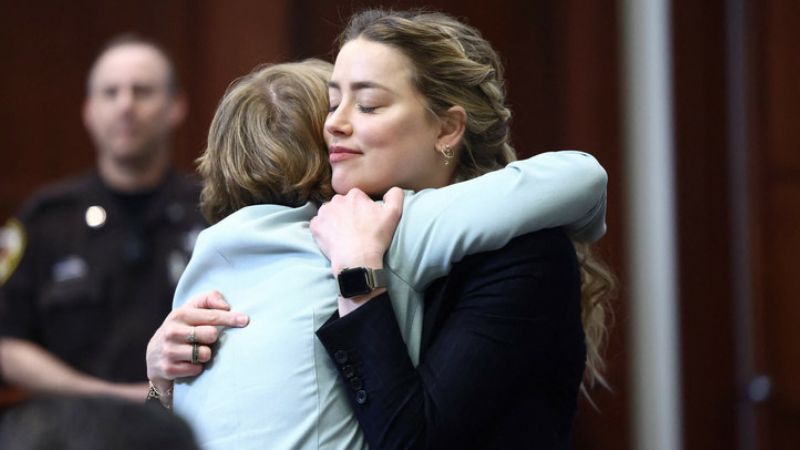 Especialistas em trauma têm algo a dizer sobre depoimentos de Amber Heard
