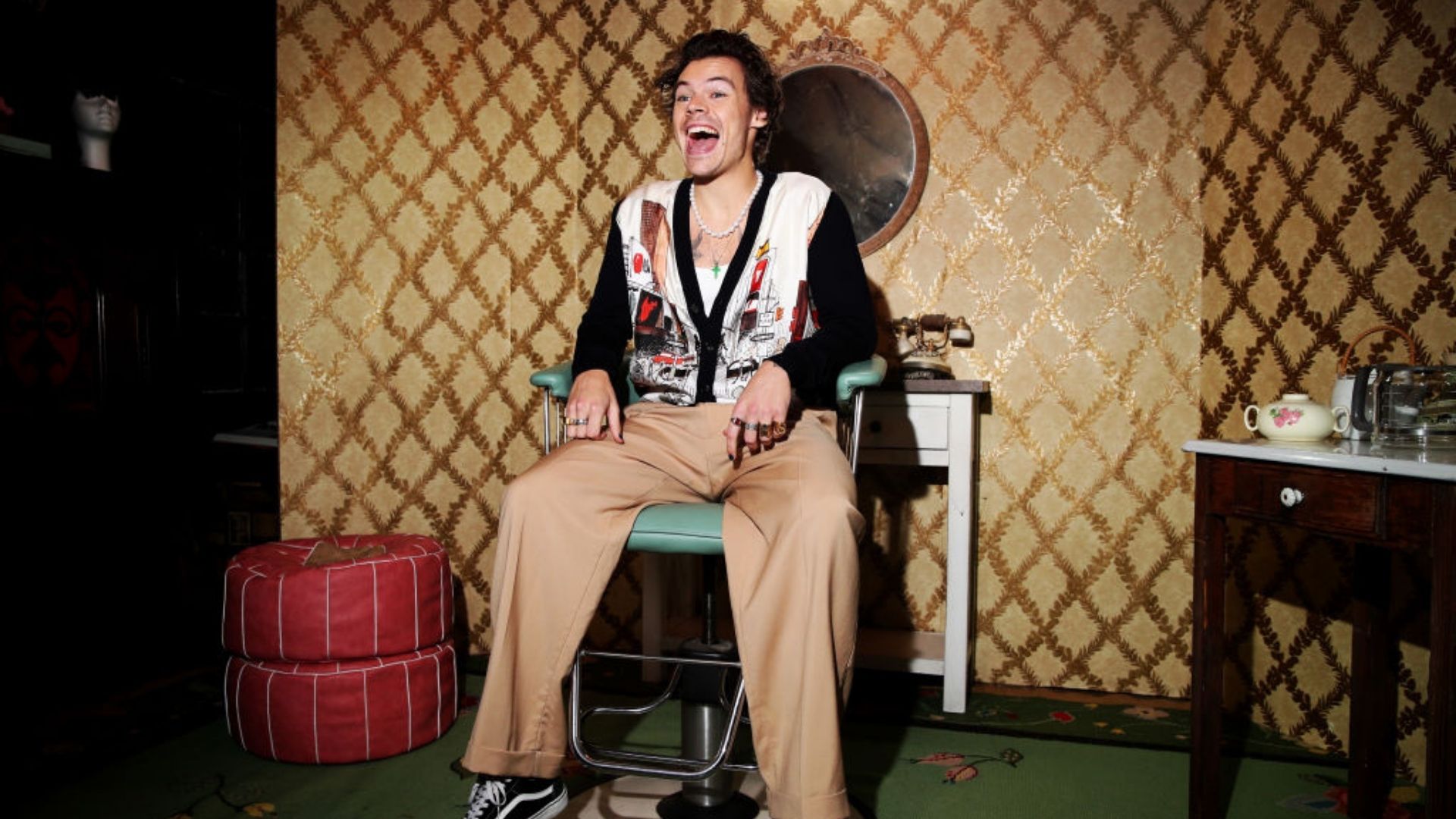 Harry Styles negando créditos a artistas? Entenda!
