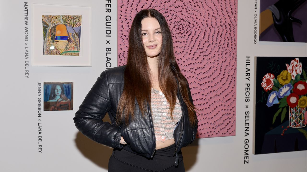 Homem aluga van e seguranças para fingir ser Lana Del Rey em Manaus
