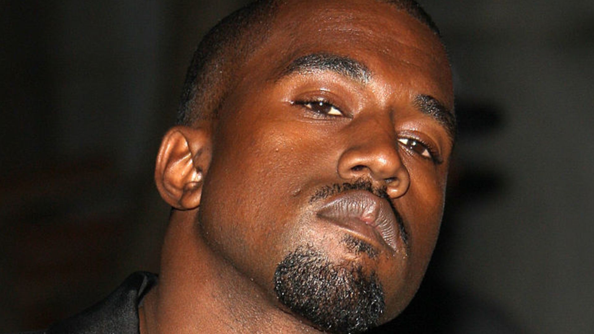 Kanye West perde status de bilionário depois de abandono de Adidas e mais!