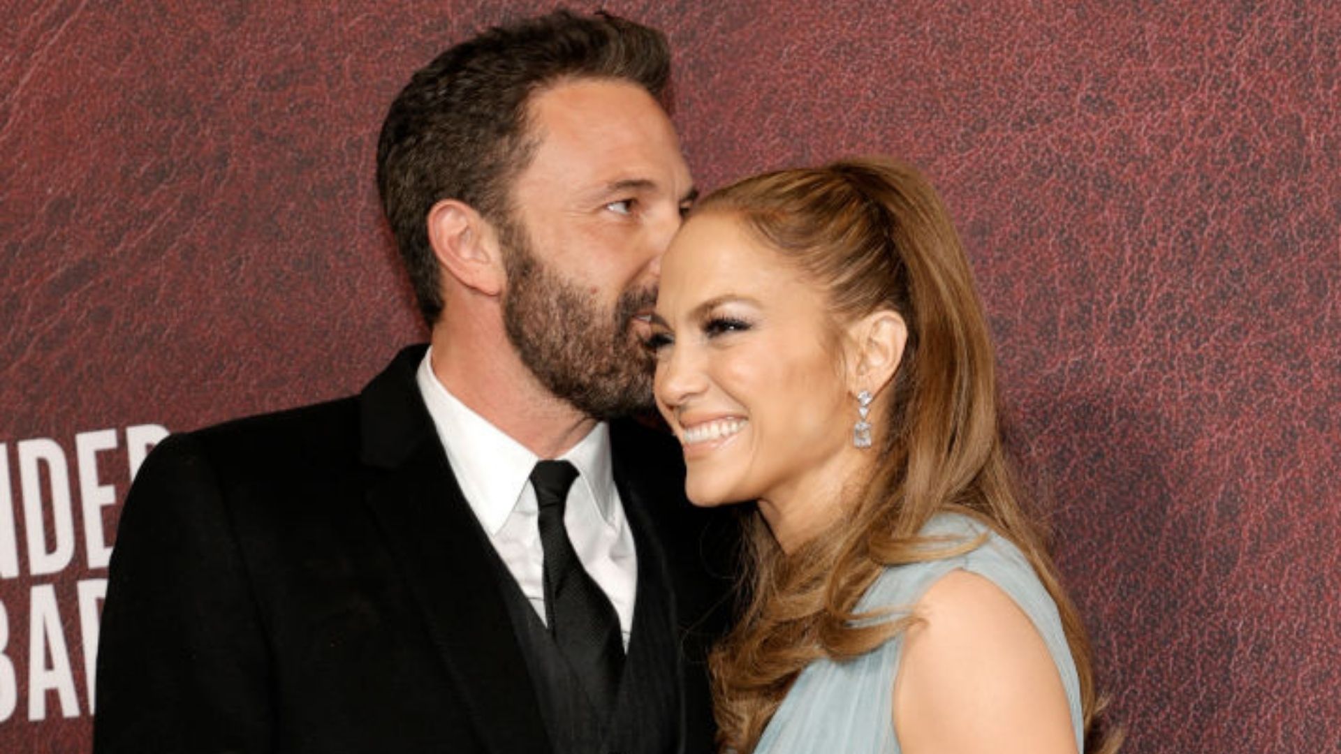 Jennifer Lopez entrega tudo sobre Bennifer – pela primeira vez!