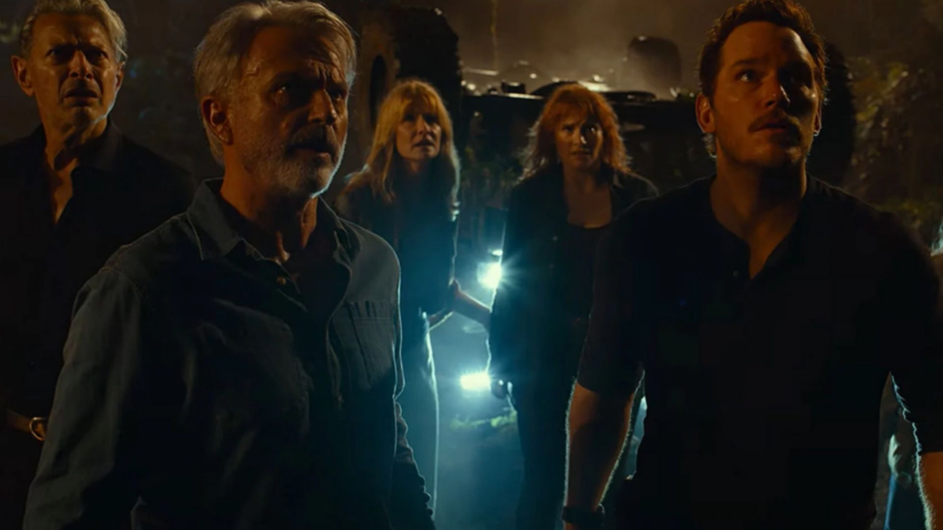 Jurassic World: Domínio ganha trailer intenso e nostálgico