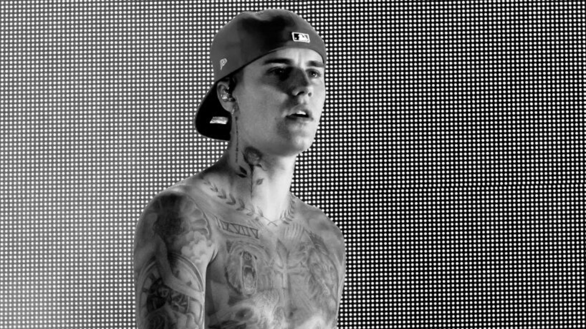 Justin Bieber desabafa sobre paralisia rara e entrega updates