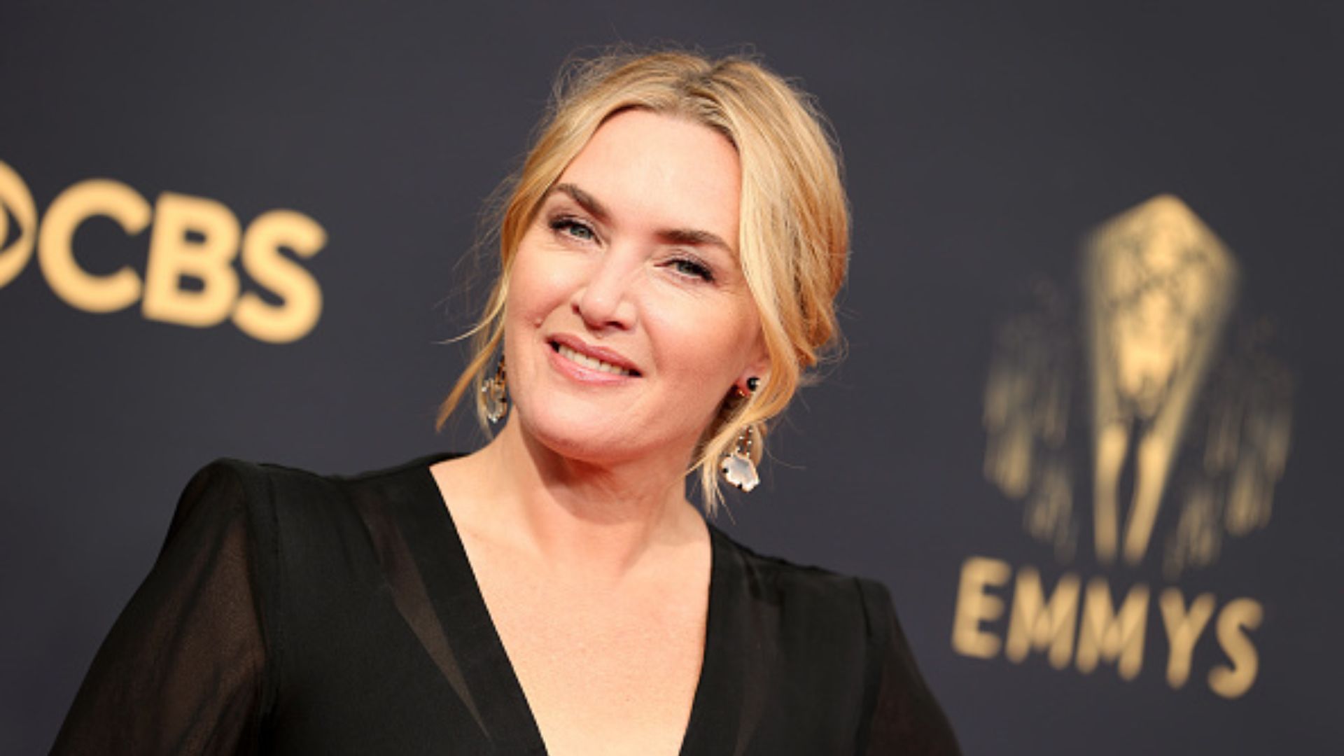 Kate Winslet fala sobre pressão estética no início da carreira: “Tive que ser corajosa”