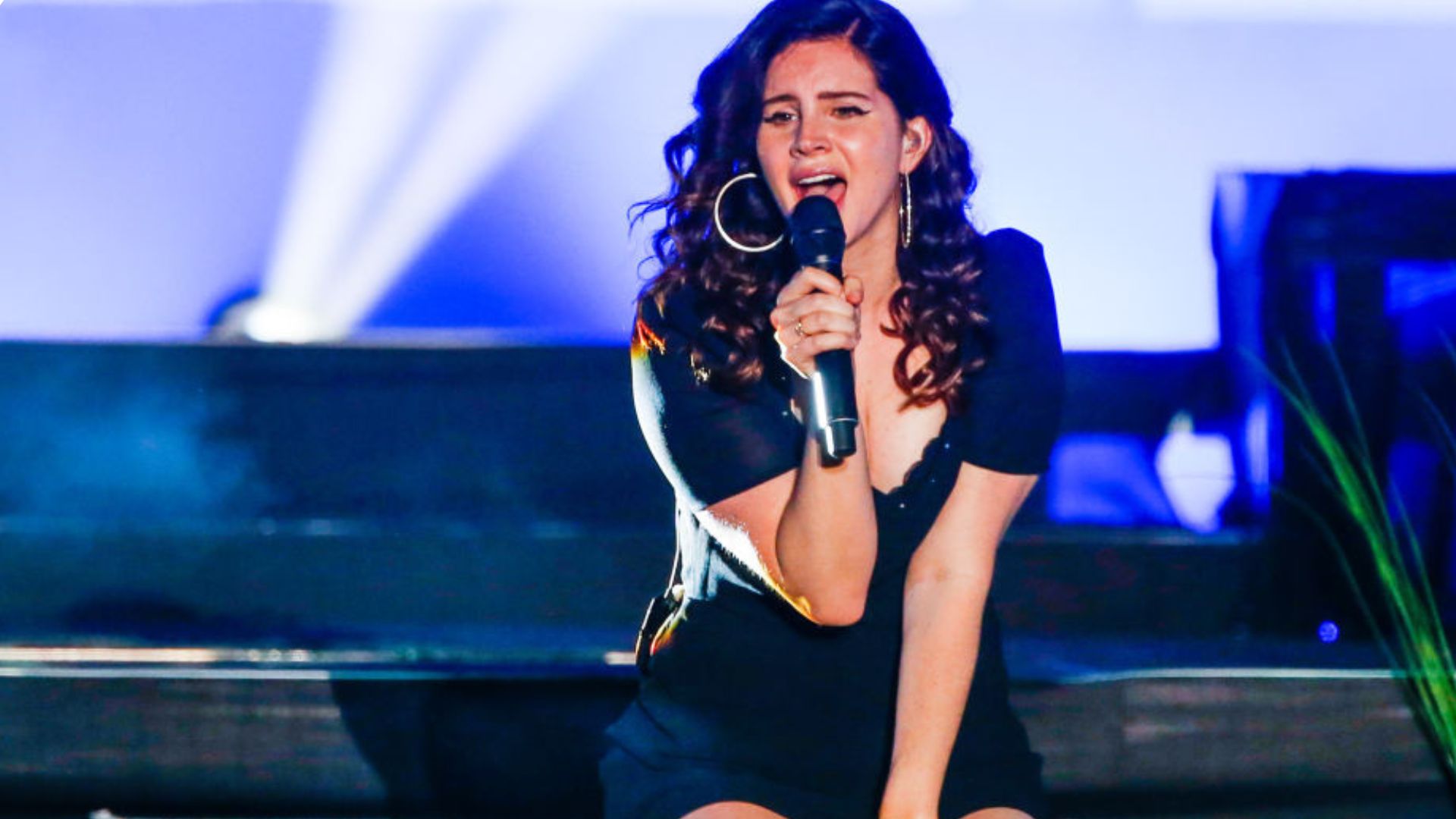 Lana Del Rey está vindo para o Brasil! Saiba todos os detalhes sobre os shows