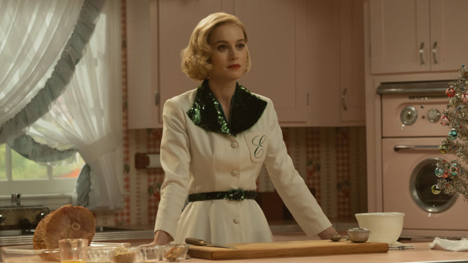 “Lições de Química”: nova minissérie estrelada por Brie Larson ganha trailer