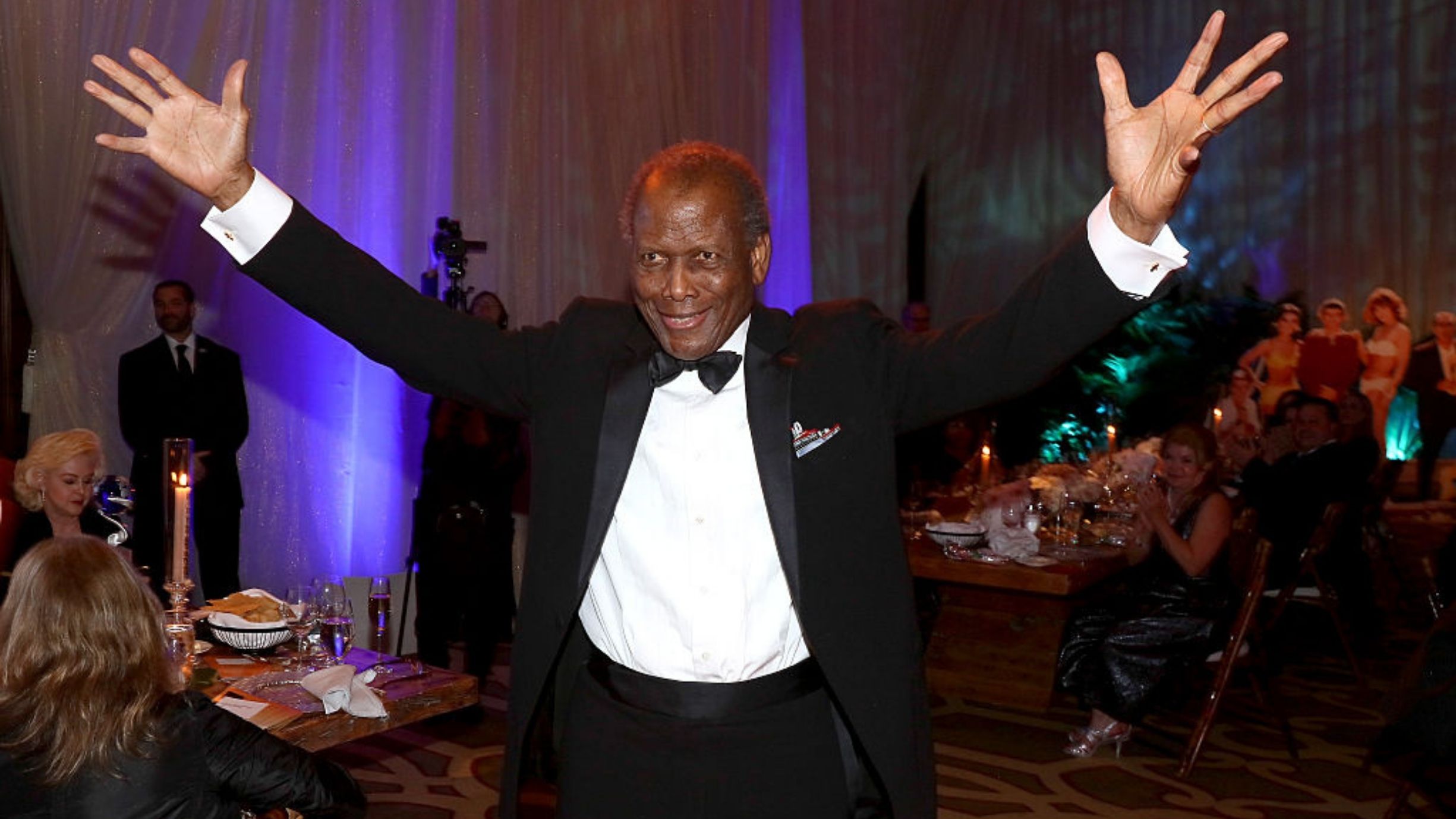 Morre Sidney Poitier, primeiro ator negro a ganhar o Oscar