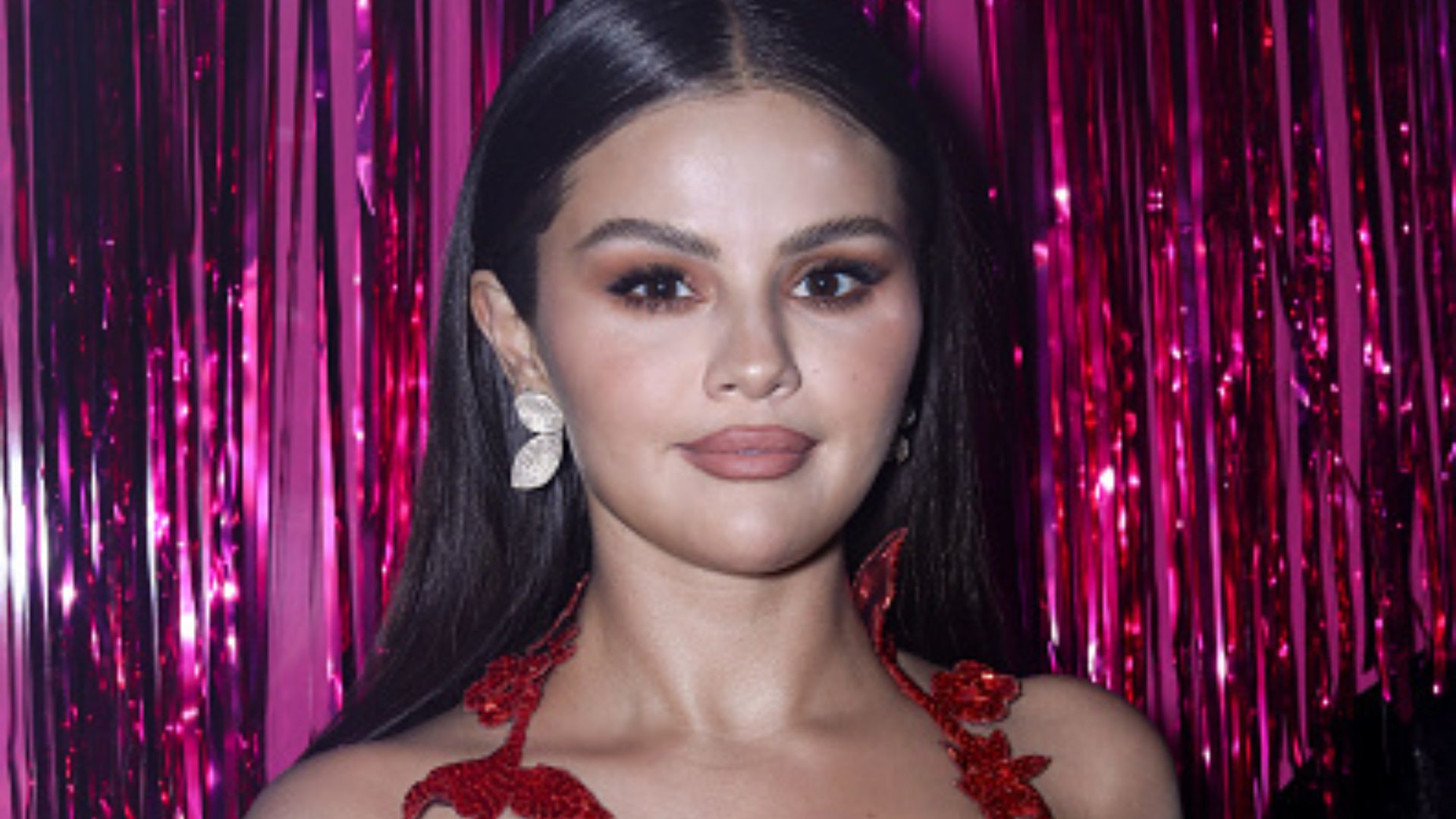 Selena Gomez se irrita após virar meme no VMA: “Nunca mais”