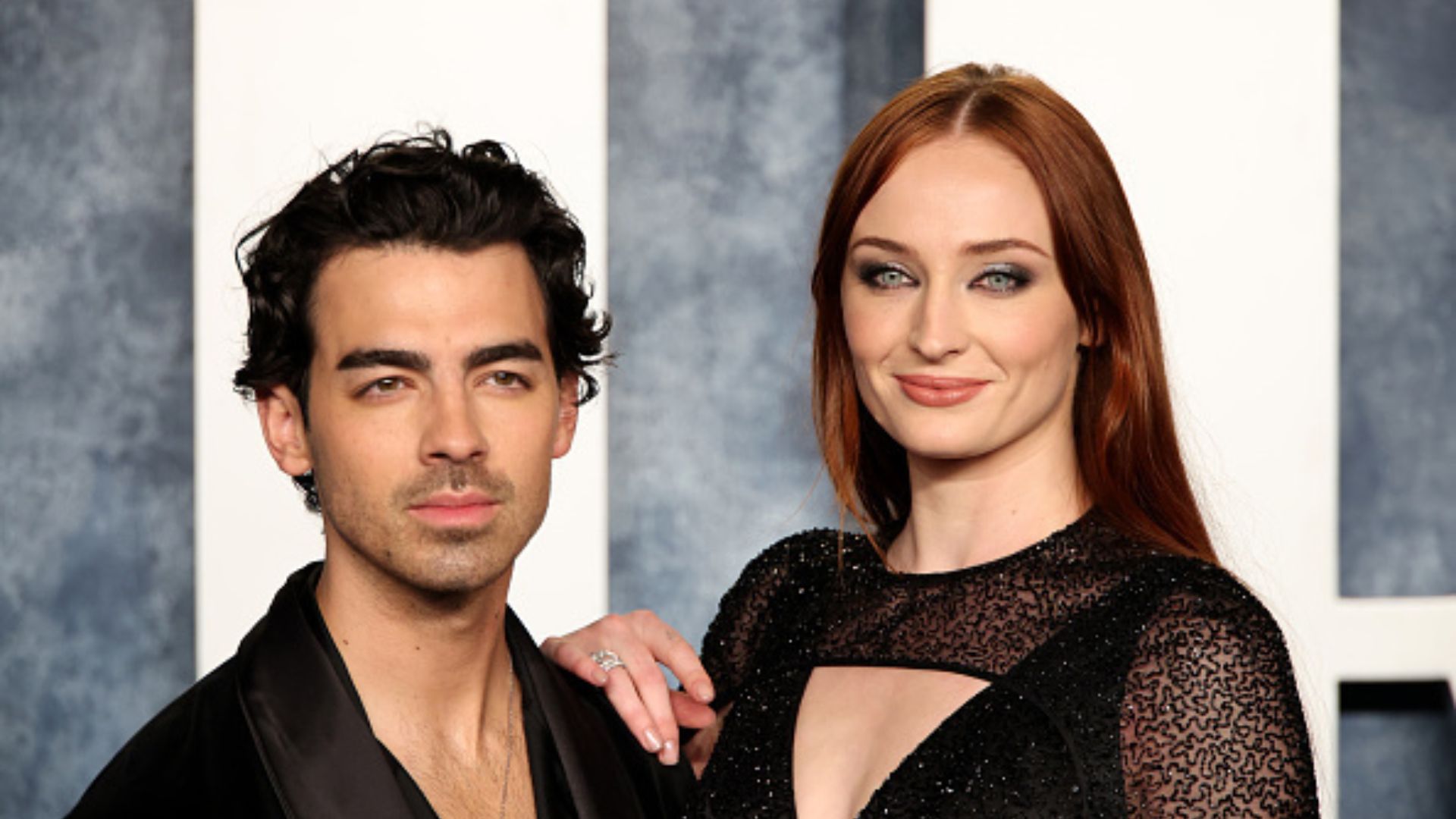 Sophie Turner e Joe Jonas firmam acordo temporário para manter as filhas em Nova York