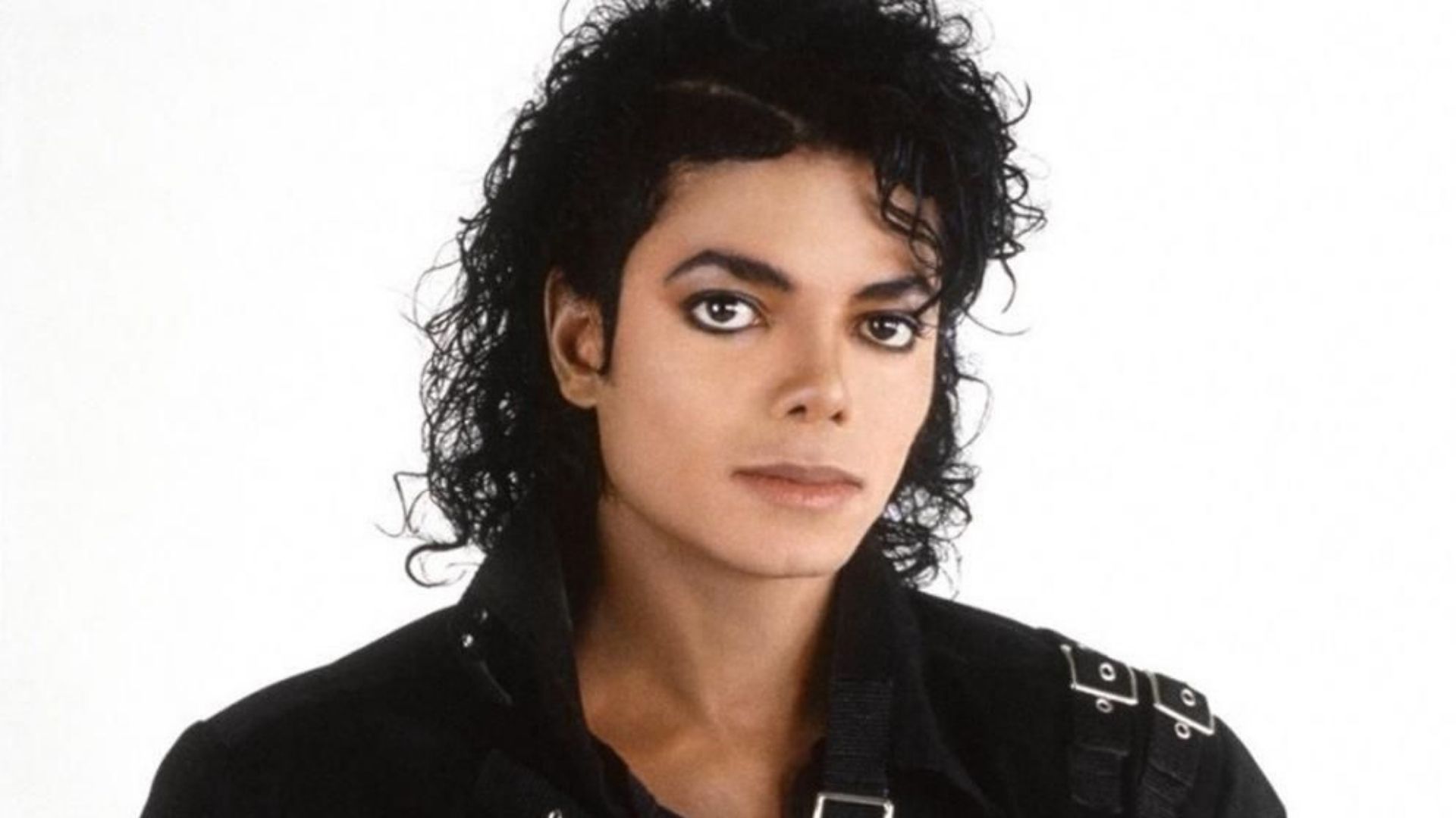 Todos os detalhes sobre cinebiografia de Michael Jackson